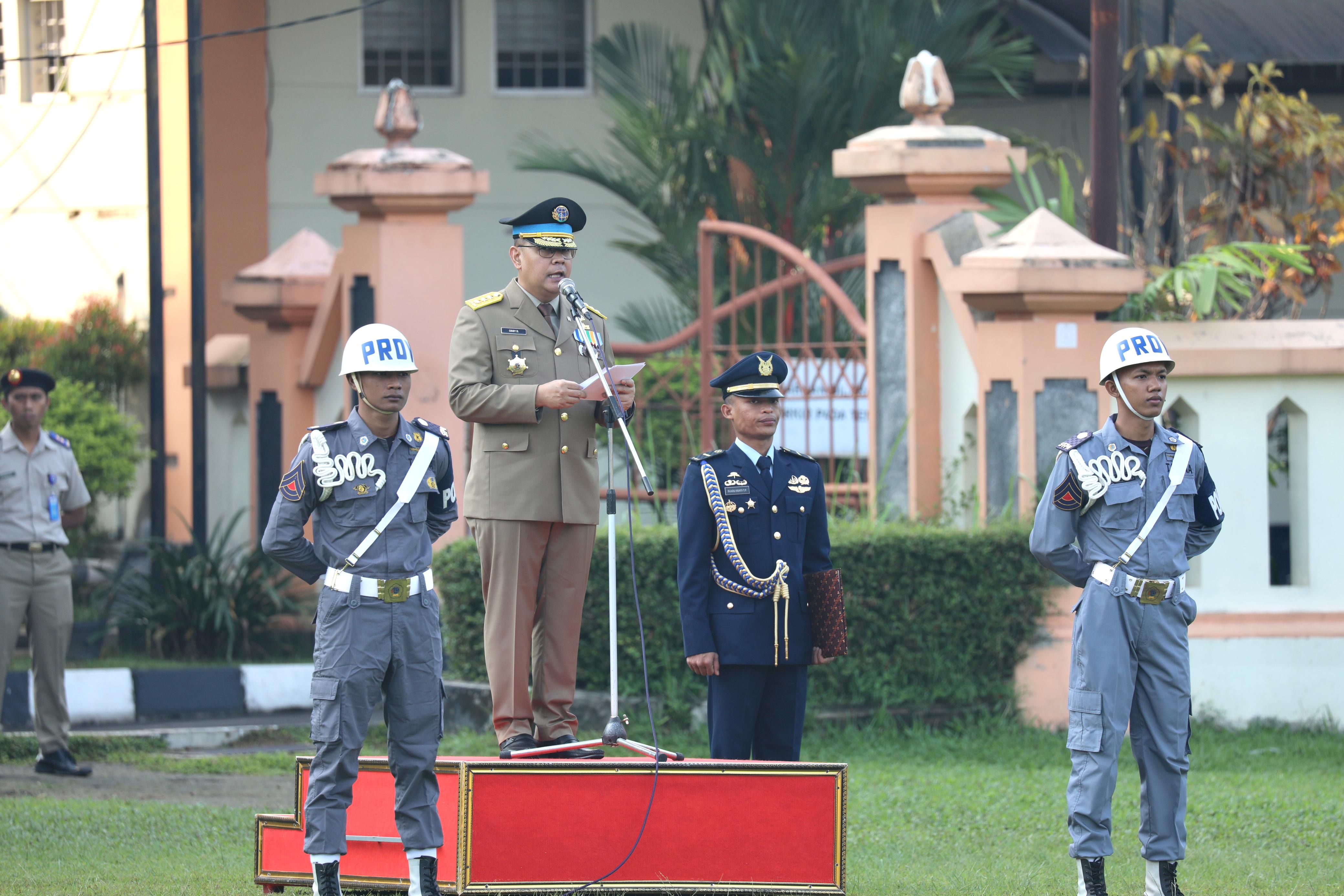 Wamen Ossy Pimpin Apel Pagi di STPN, Tegaskan Pentingnya Karakter dalam Pendidikan STPN